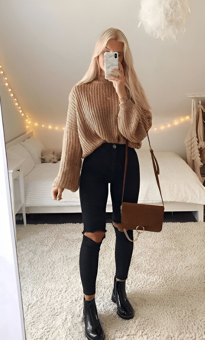 Knitted Top With Ripped Jeans