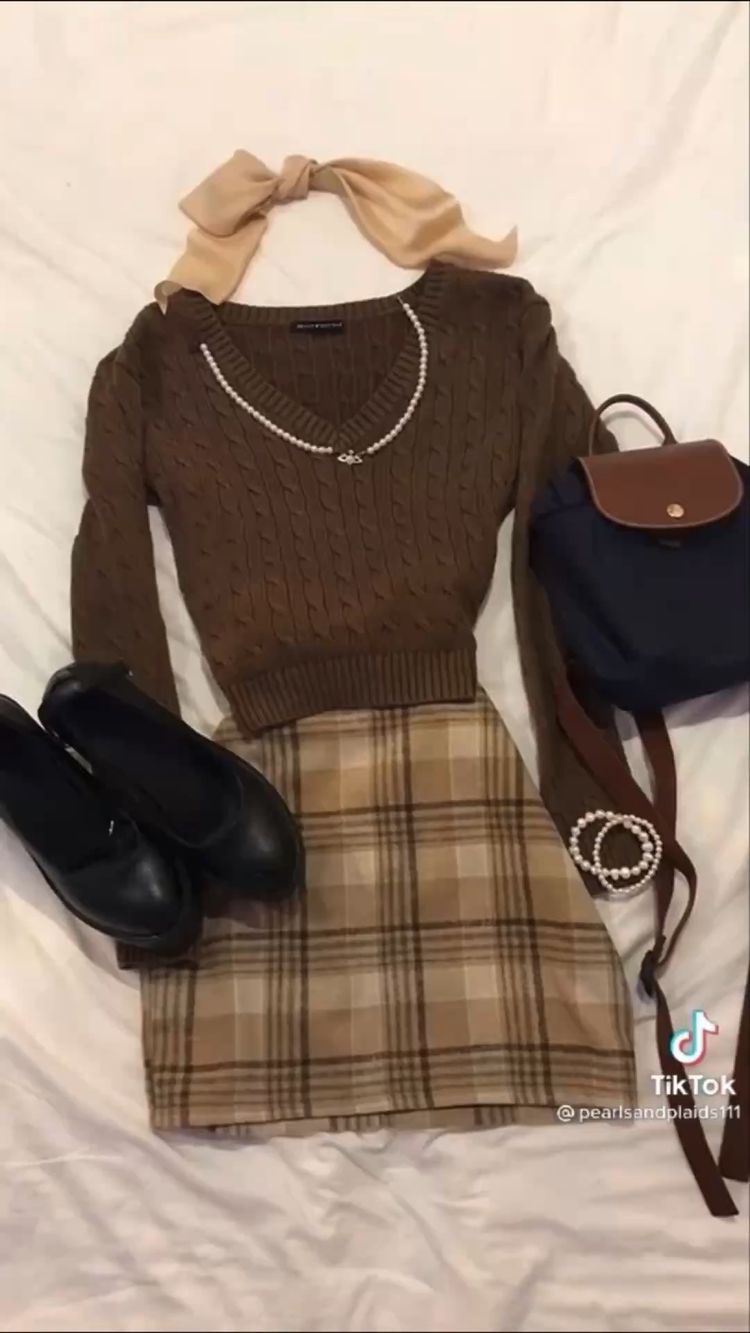 Lovely Fall Outfits With Accessories