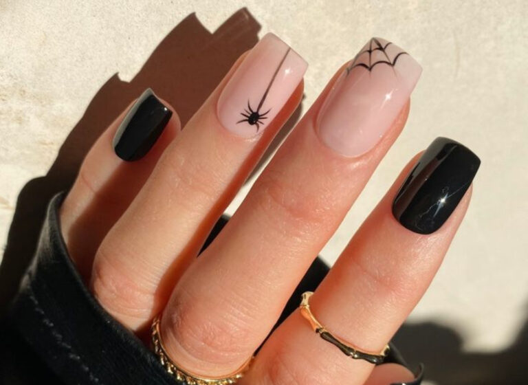 30 Fun And Cute Short Halloween Nails You Can DIY At Home