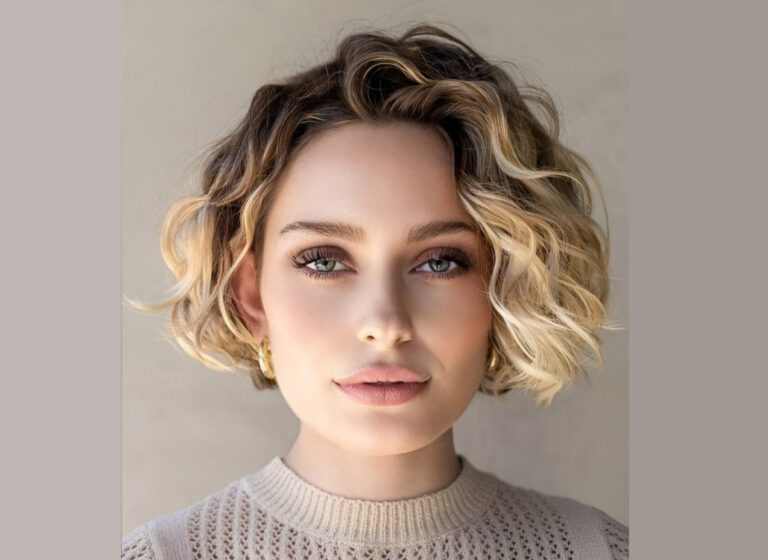 27 Drool-Worthy Short Wavy Haircuts For Your Next Hair Makeover