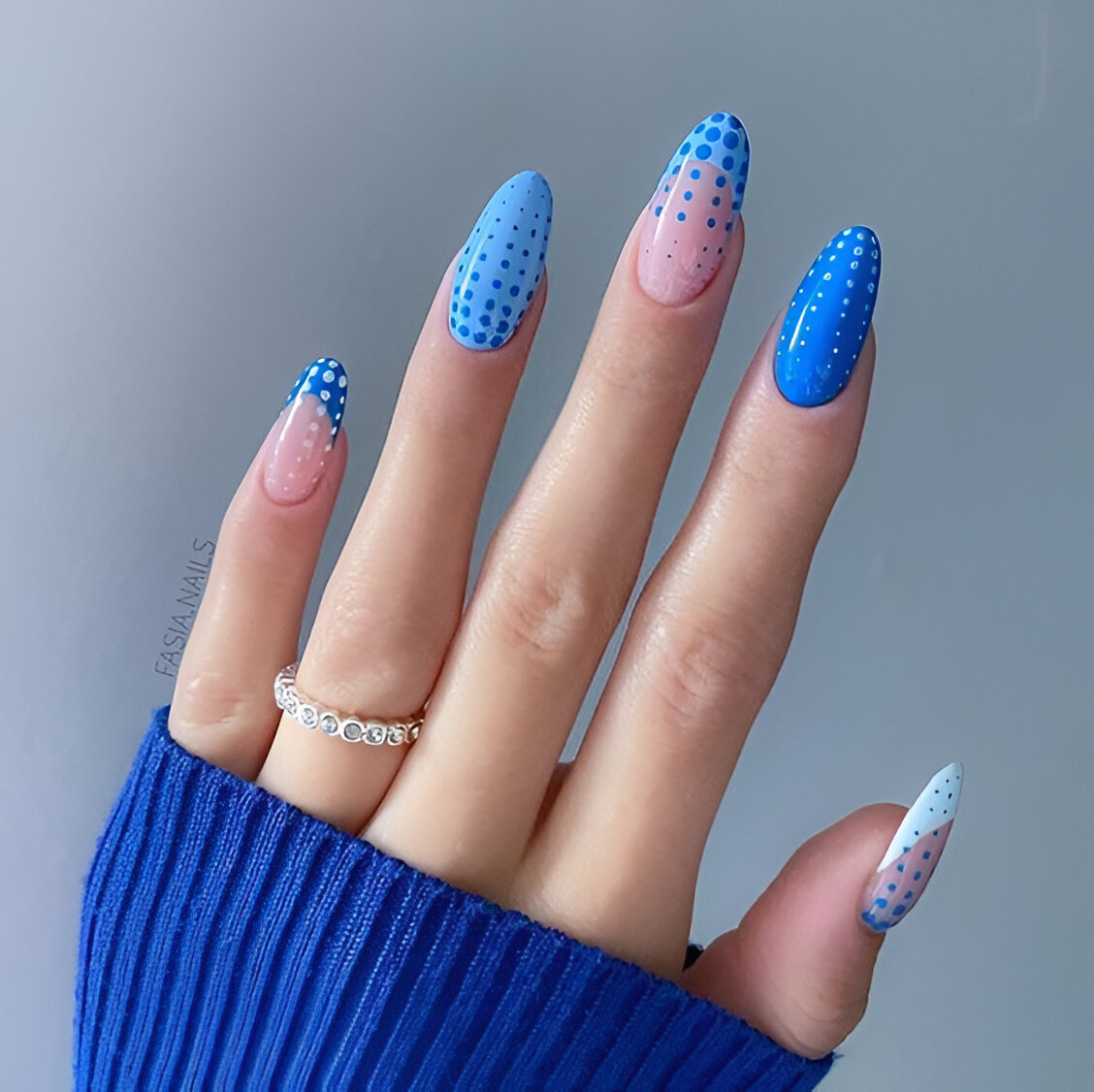 Blue Polka Dot Nail Art