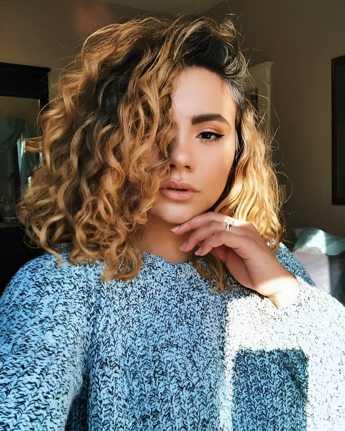 Chic Blonde Balayage Curly Hairstyles
