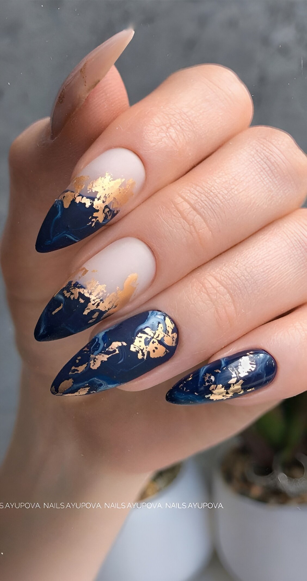 Chic Gold French Tips