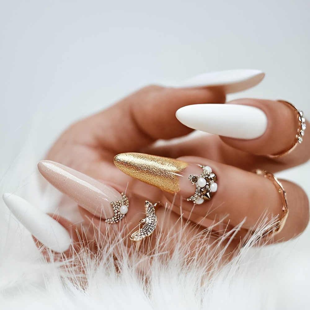 Chic Gold Glittered Nails