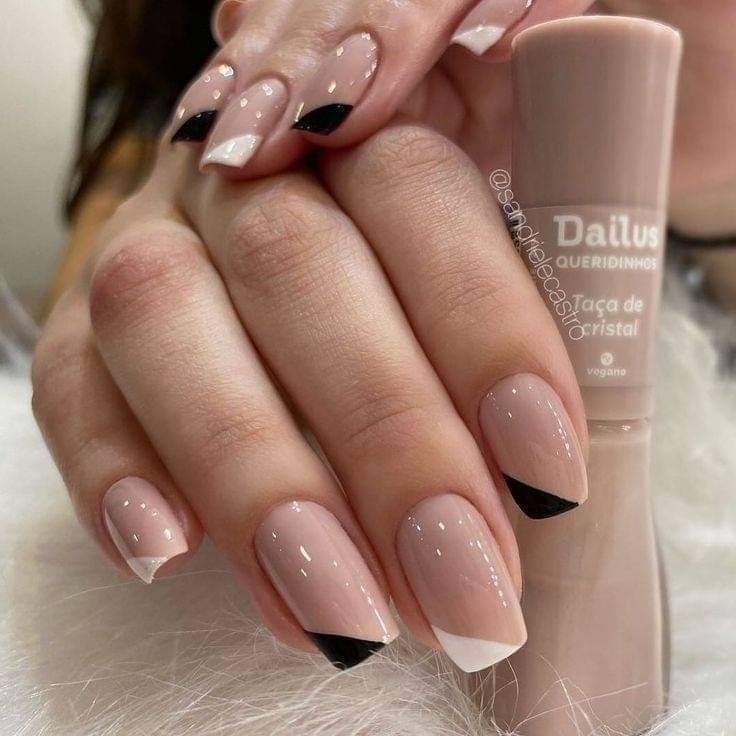 Chic Modern French Tips