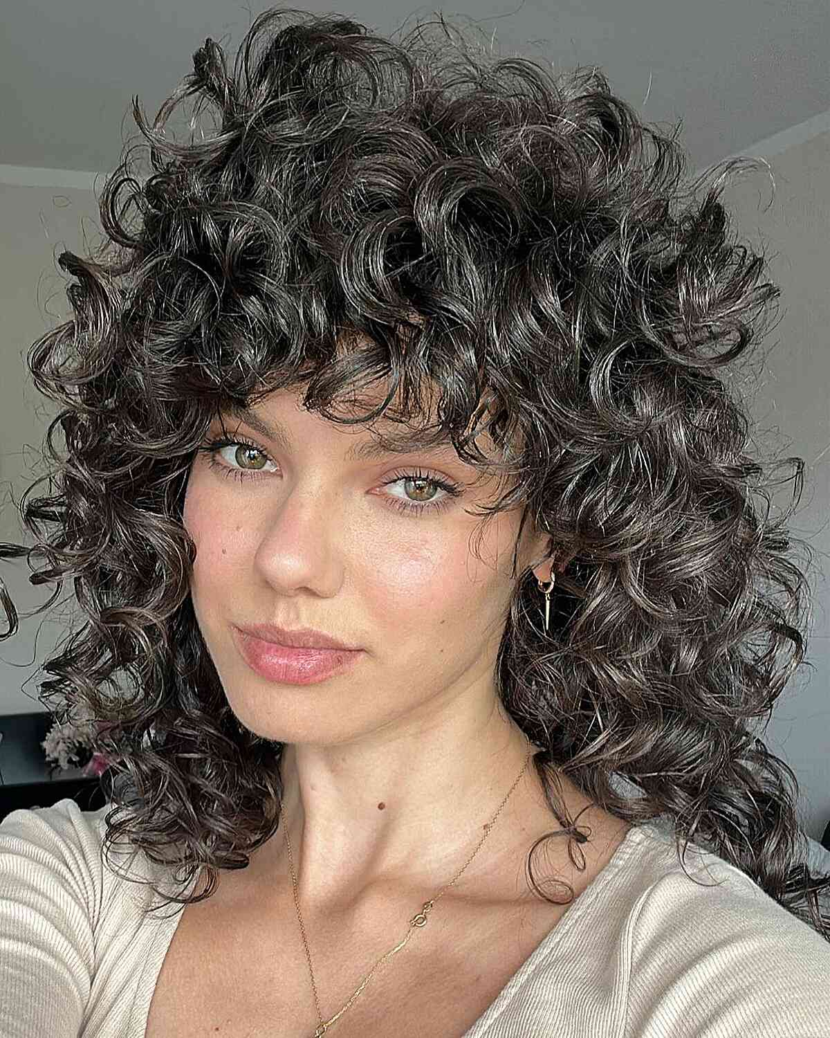 Classy 80s Layered Haircuts For Curly Hair