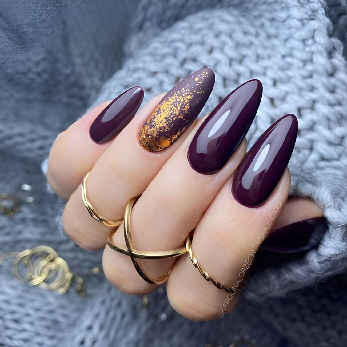 Classy Deep Purple Manicure And Gold Flakes