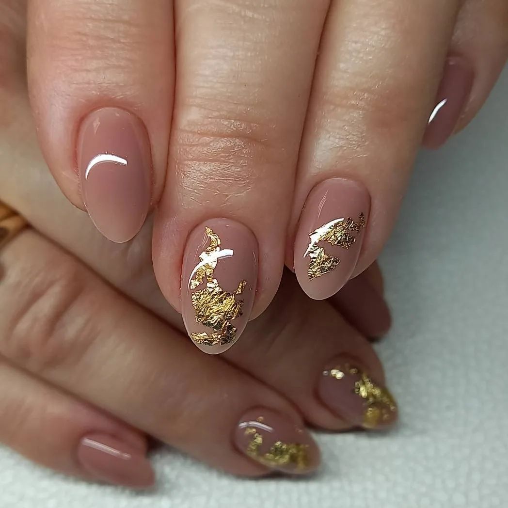 Glossy Nails With Gold