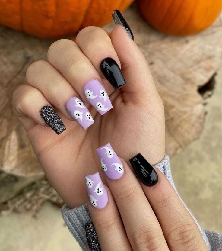 Lavender Ghost Halloween Nails