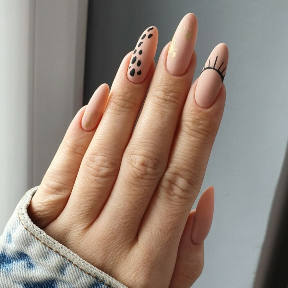 Mix-And-Match Beige Nails