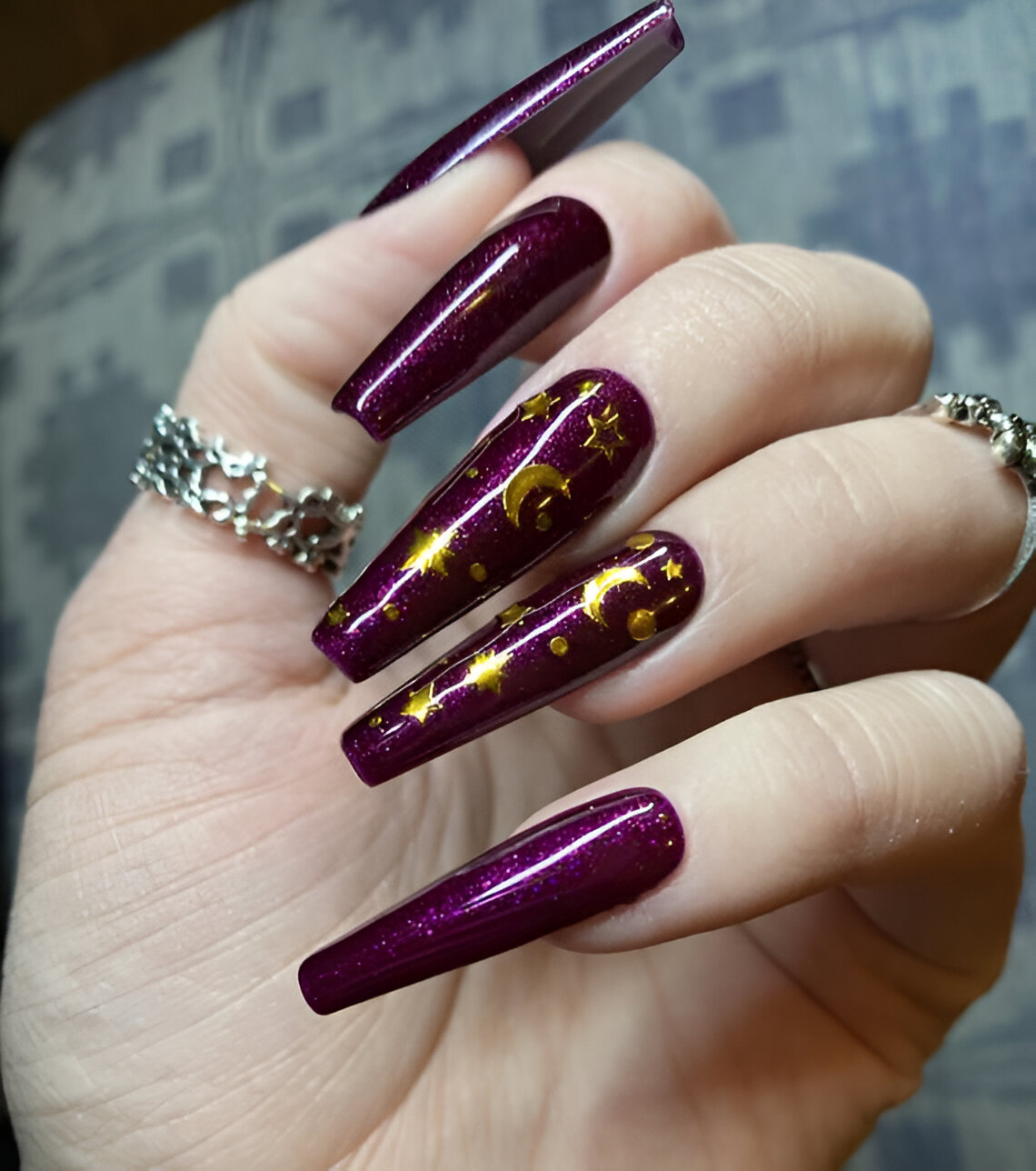 Purple Nails With Gold Glitter