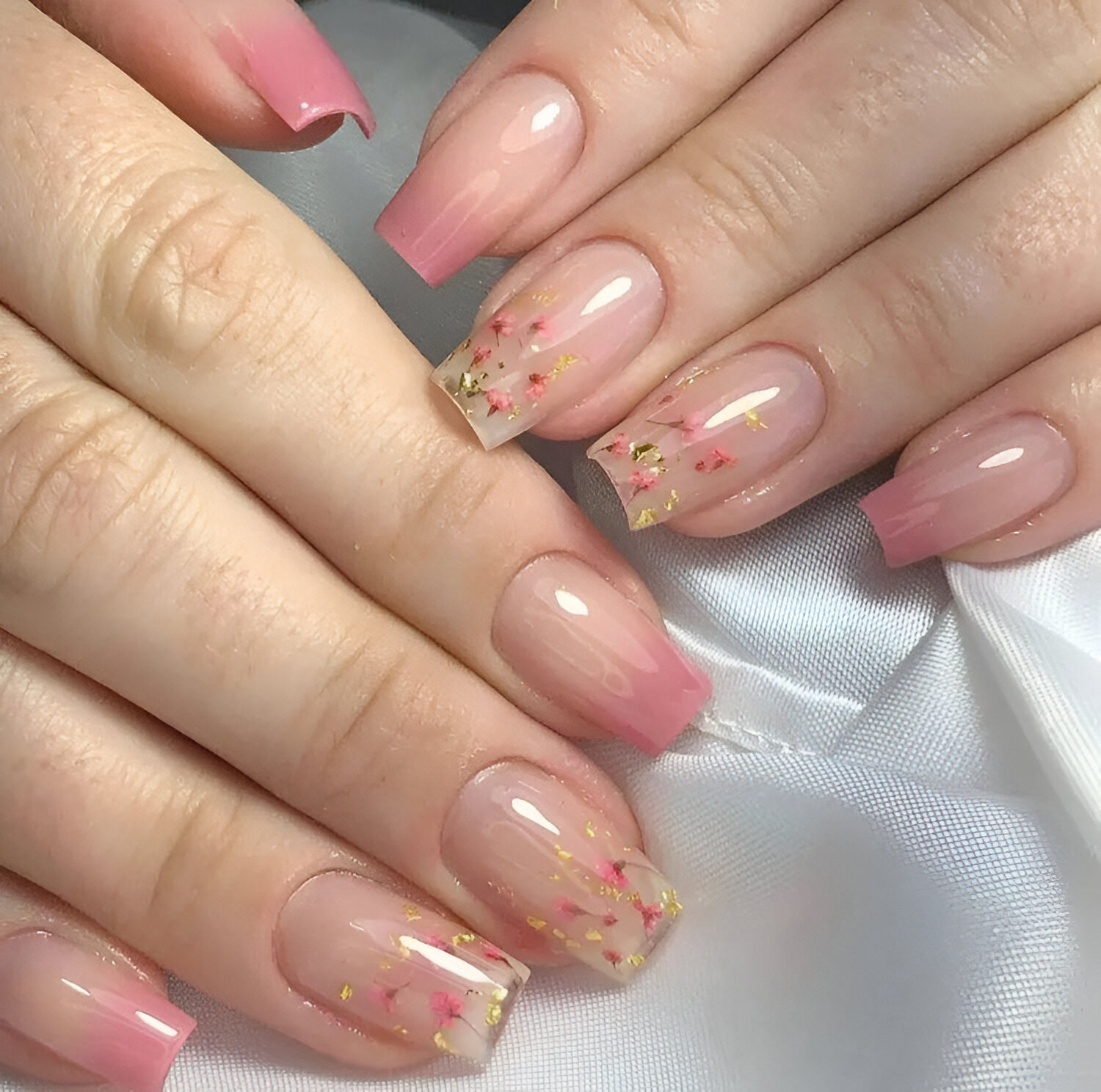 Short Clear Nails With Flowers