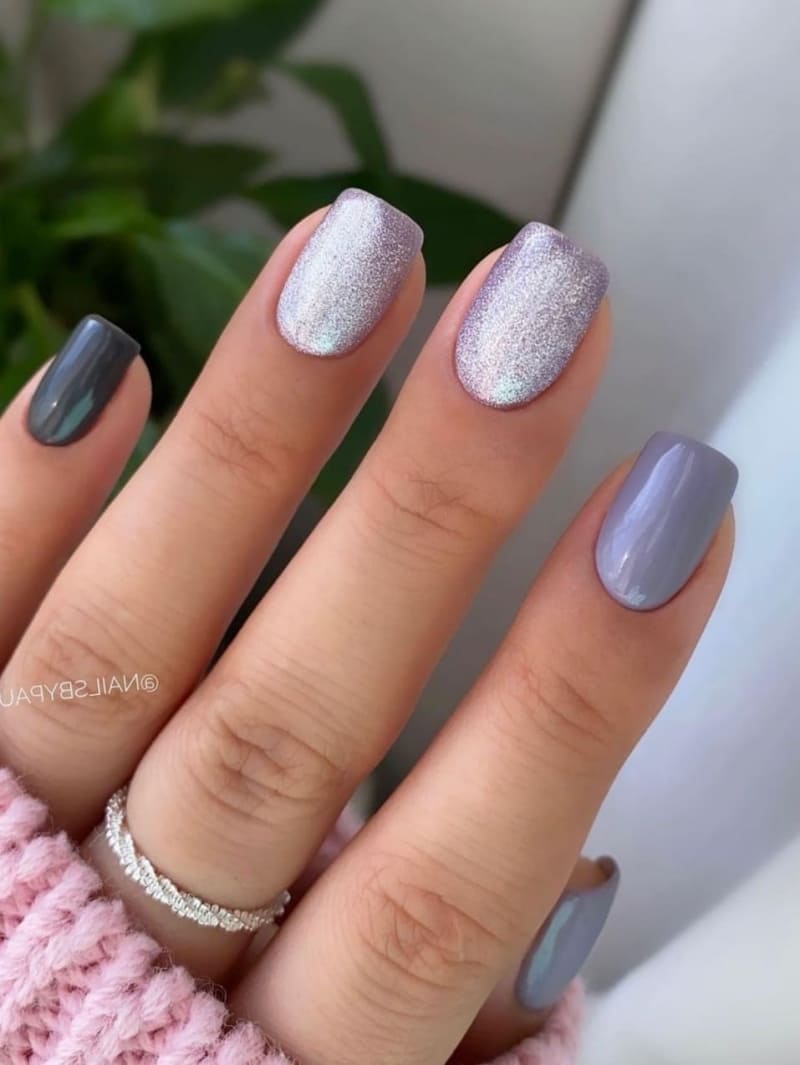 Short Purple-Grey Manicure