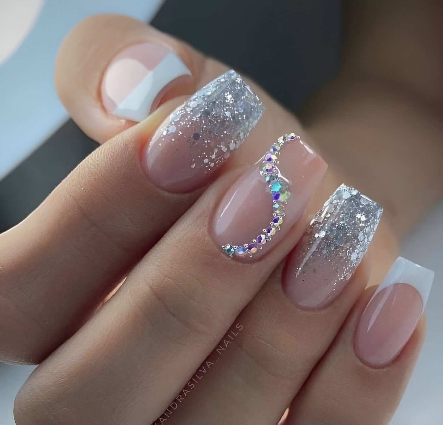 Short Silver Nail Designs With Glitter