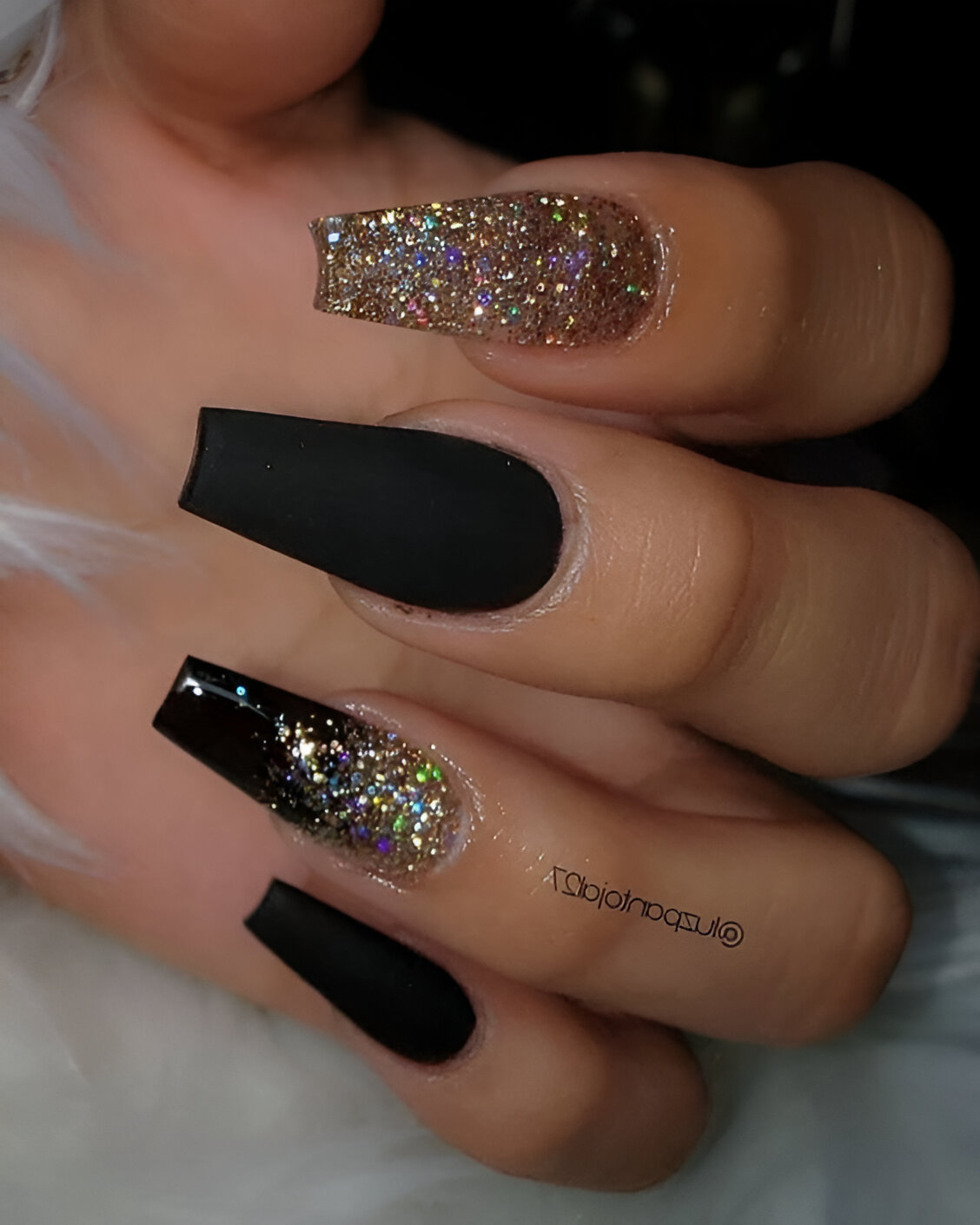 Simple Glittered Black Nail Designs