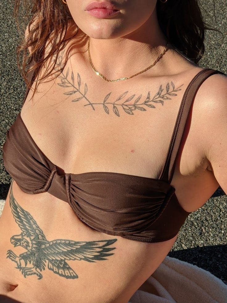 Soft Collarbone Tattoo With Vine Design