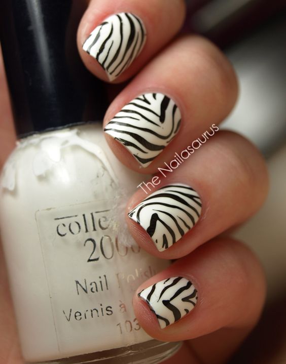 Zebra Stripped Black And White Nail Designs