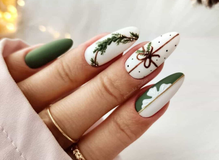 30 Chic Green Christmas Nail Designs You Must Try This Holiday