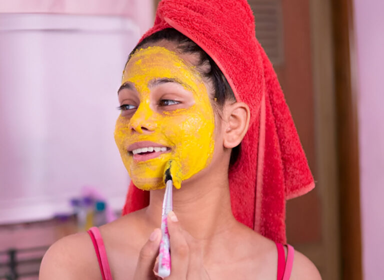 5 Ways To Use Turmeric Face Mask That Will Make Your Skin Glow