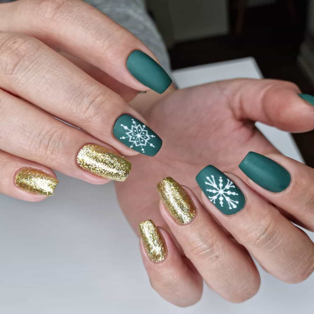 Gold And Green Christmas Nail Designs