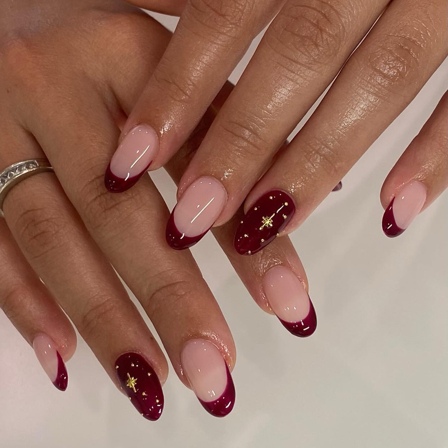 Short Red Wine Nails With Gold