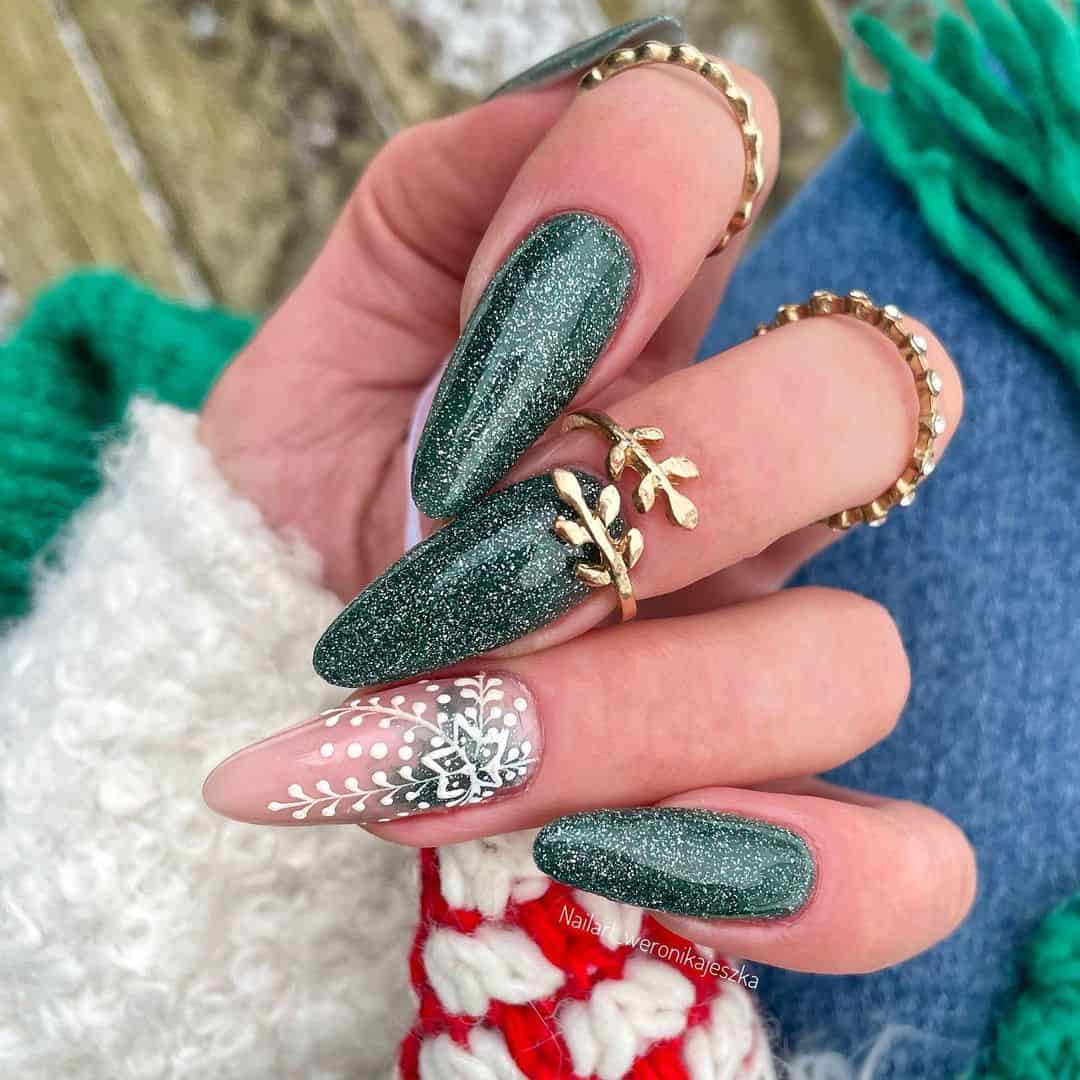 Sparkly Green Christmas Nail Designs