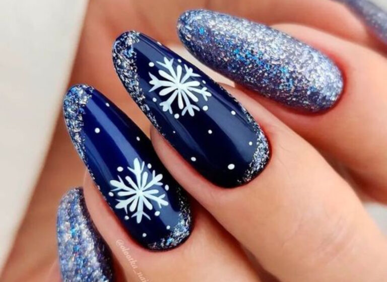 50 Drool-Worthy December Nails To Bring You A Fabulous Winter