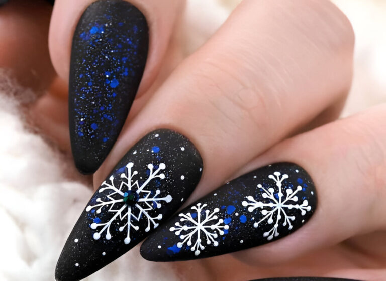 60 Breathtaking Winter Manicures To Inspire Your Next Makeover