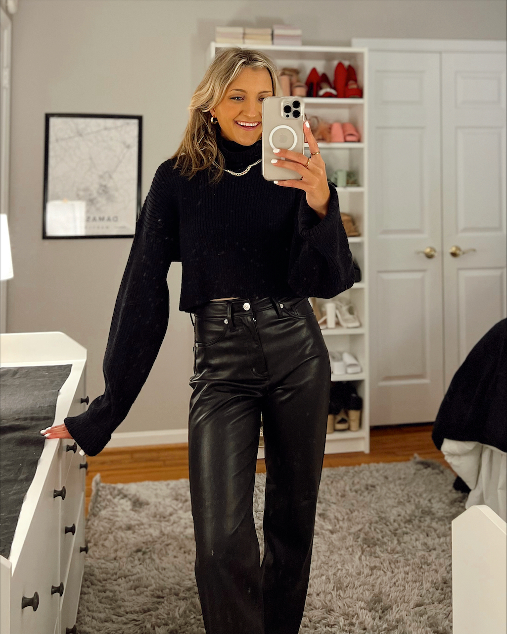 All-Black Winter Outfits