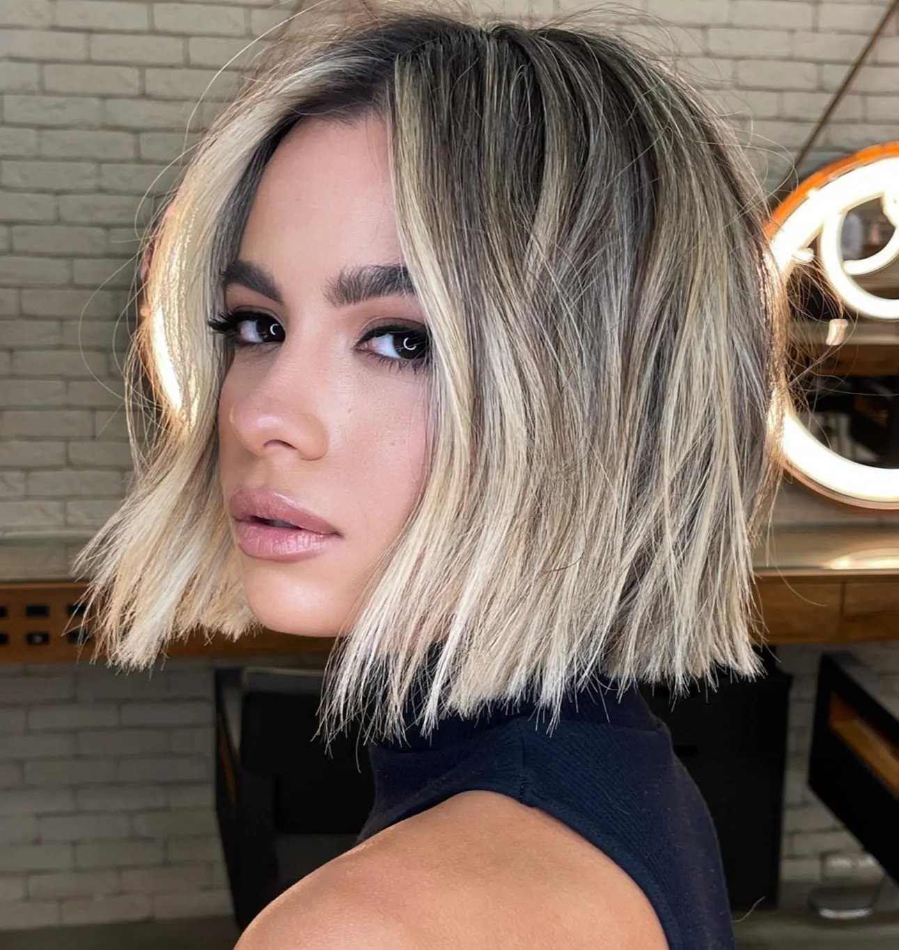 Blunt Short Hairstyles With Highlights