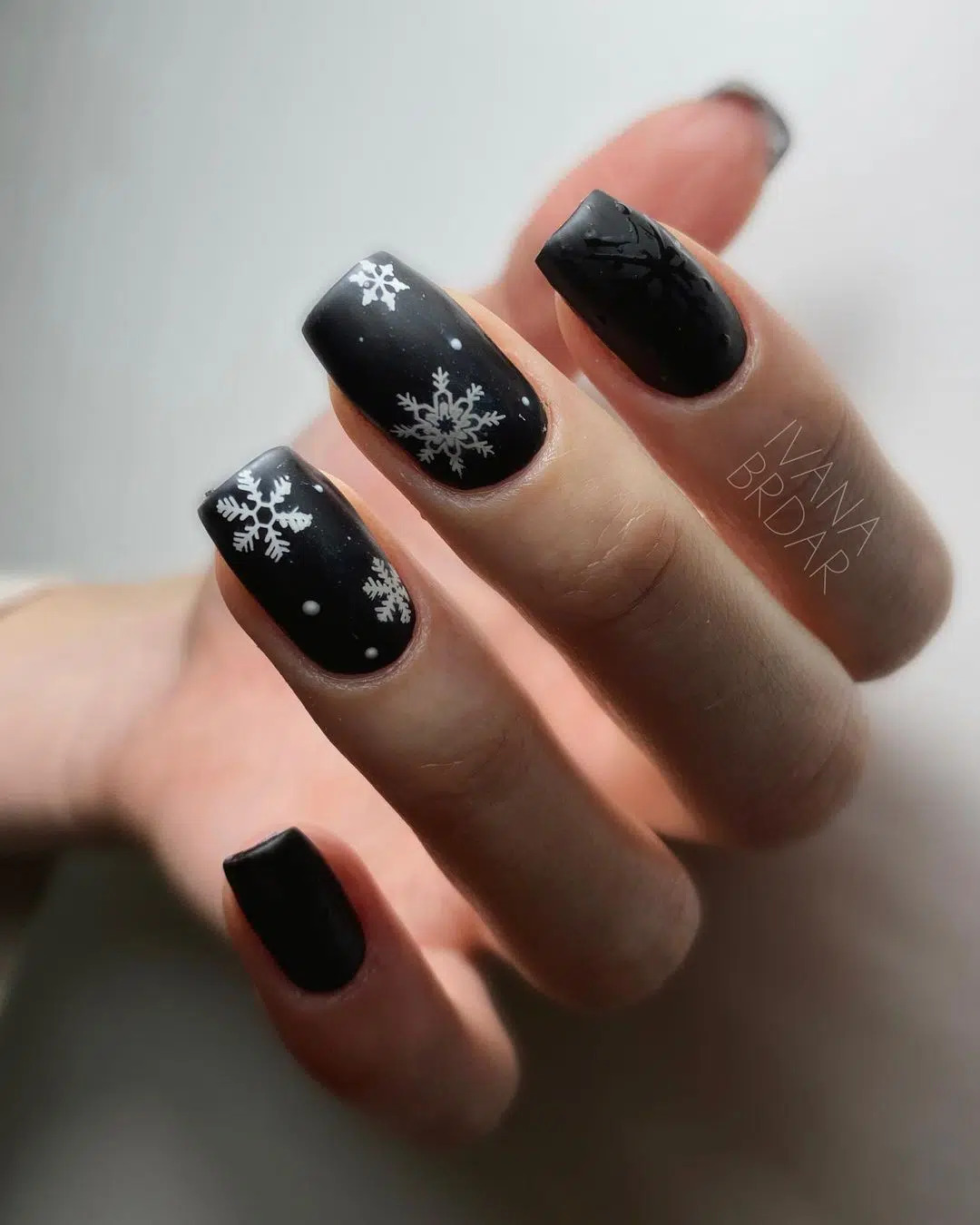 Coffin Black Snowflakes