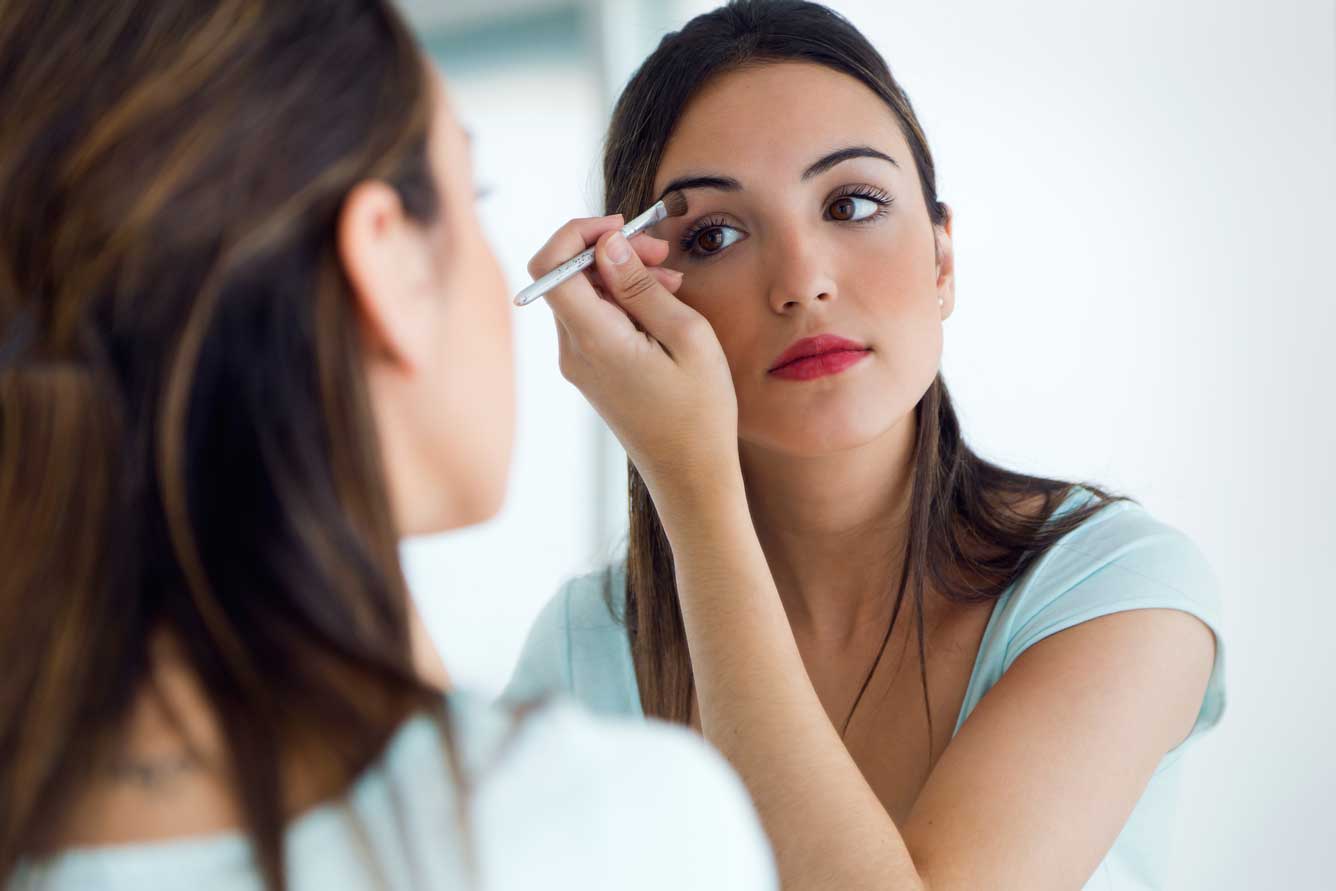 FAQs About How To Apply Makeup