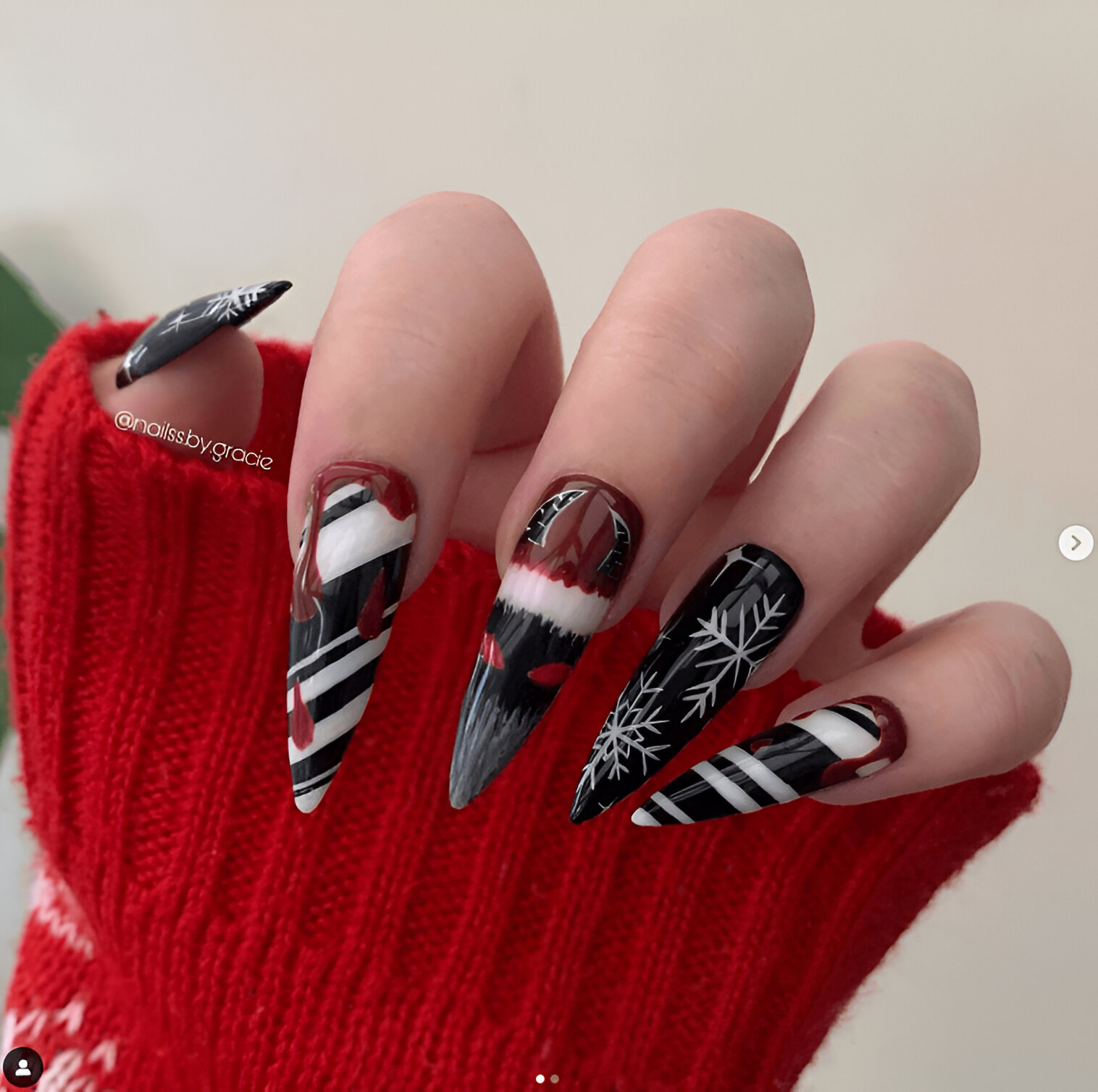 Gothic Christmas Nail Art Designs