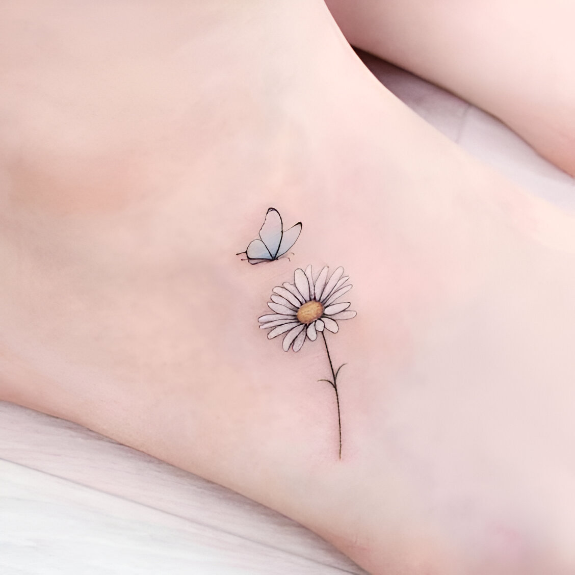 Mini Daisy Tattoos