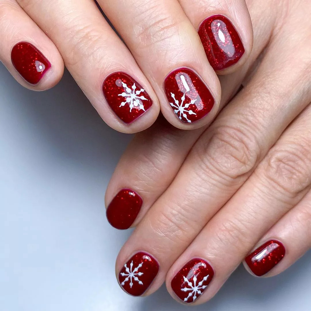 Short Red Christmas Manicure