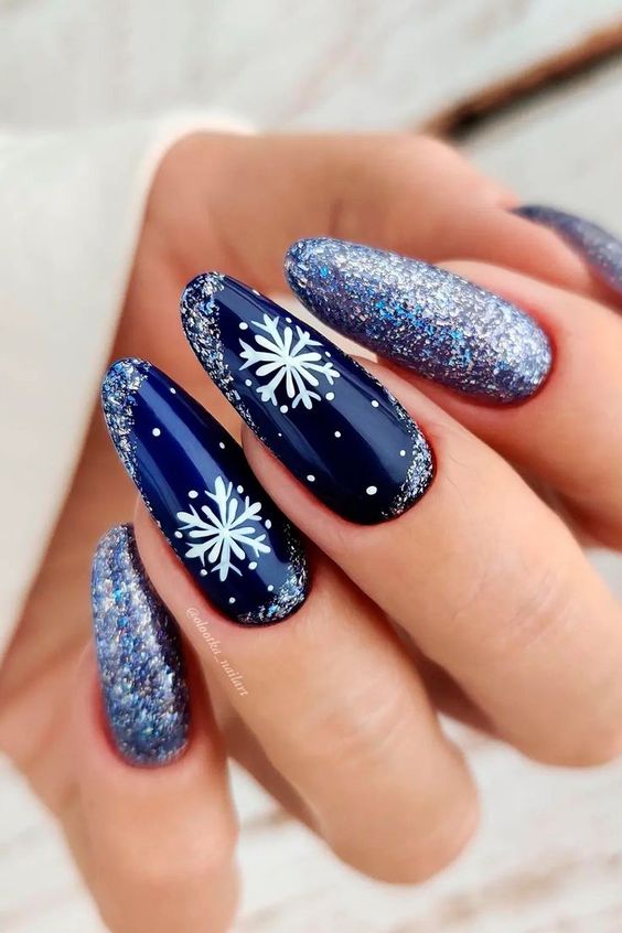 Snowy Blue December Nails