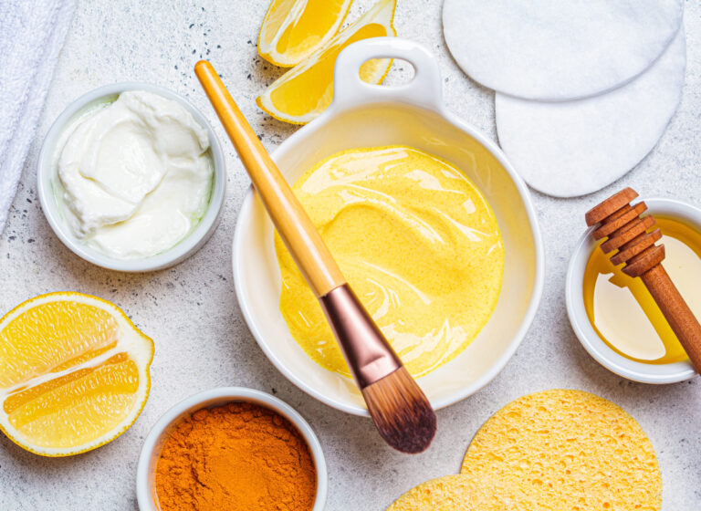 5 Effective DIY Turmeric Face Washes To Make Your Skin Shine