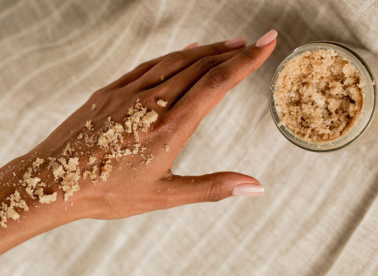 5 Best Homemade Scrubs To Deeply Hydrate Your Skin