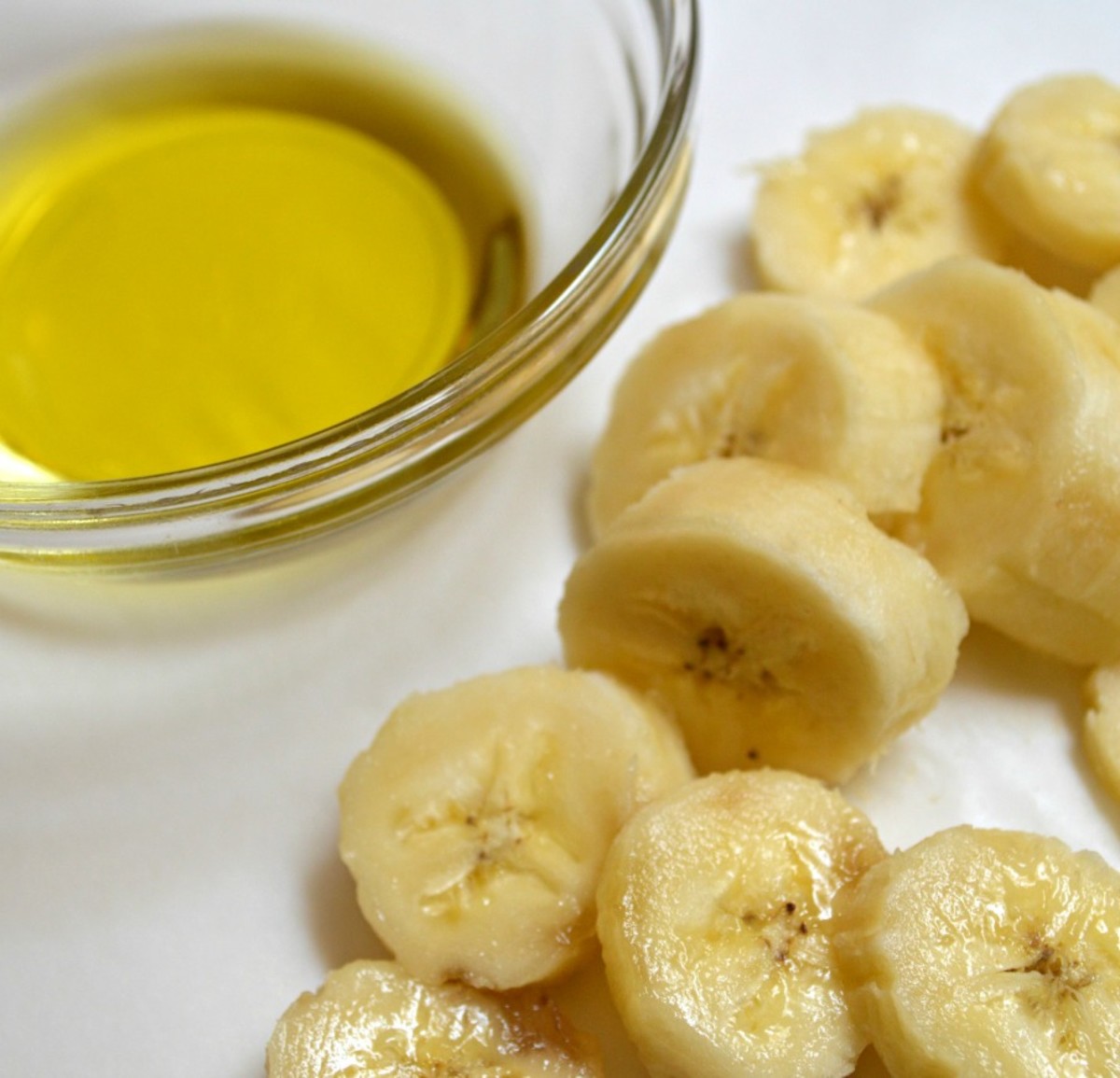 Banana And Olive Oil Mask