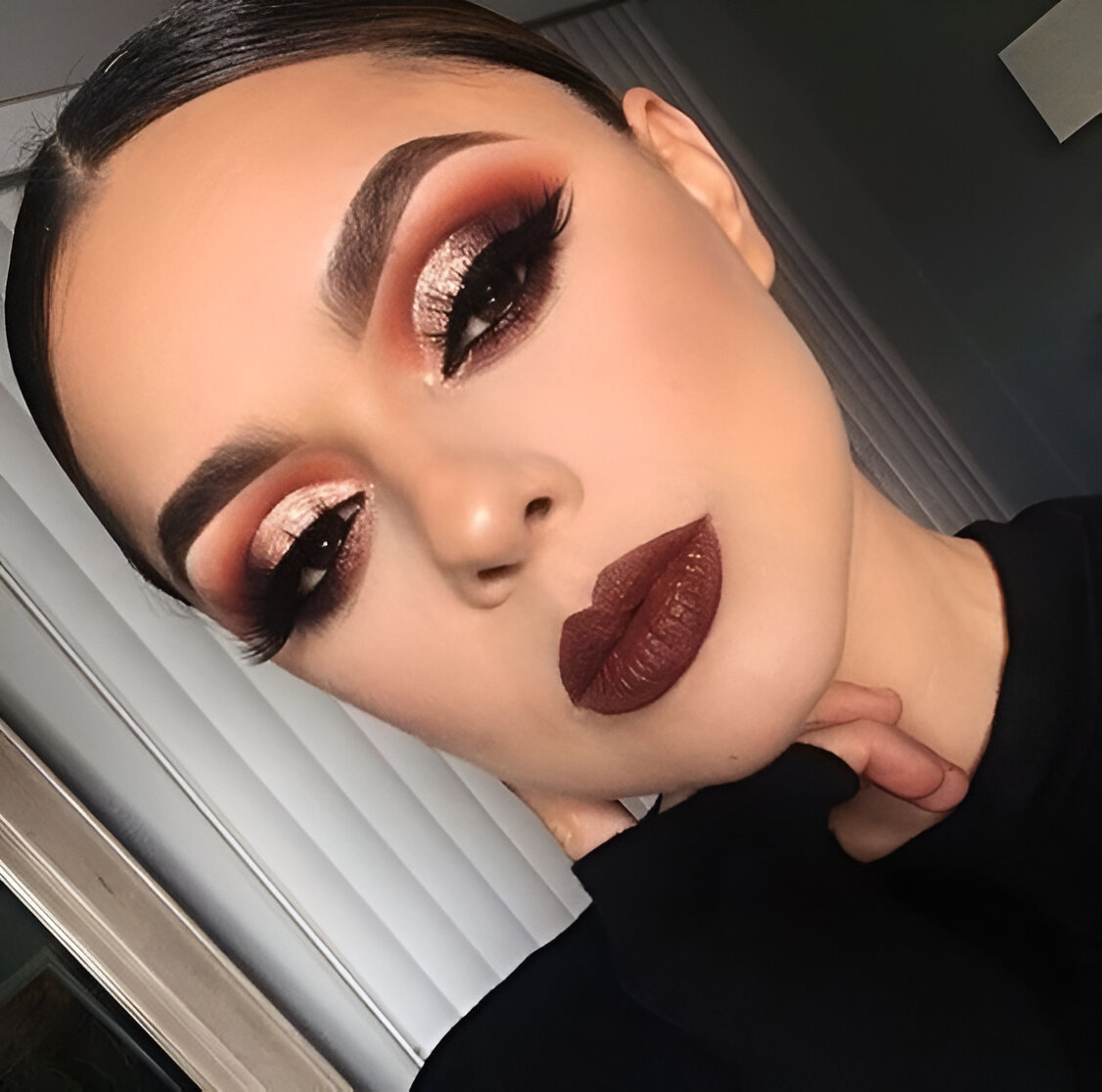 Bold Cut Crease Valentines Day Makeup 3