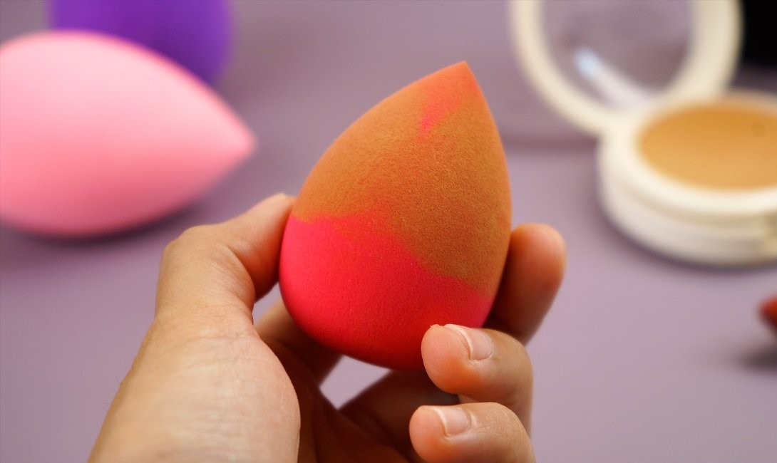 Easy Tips To Clean Your Beauty Blender