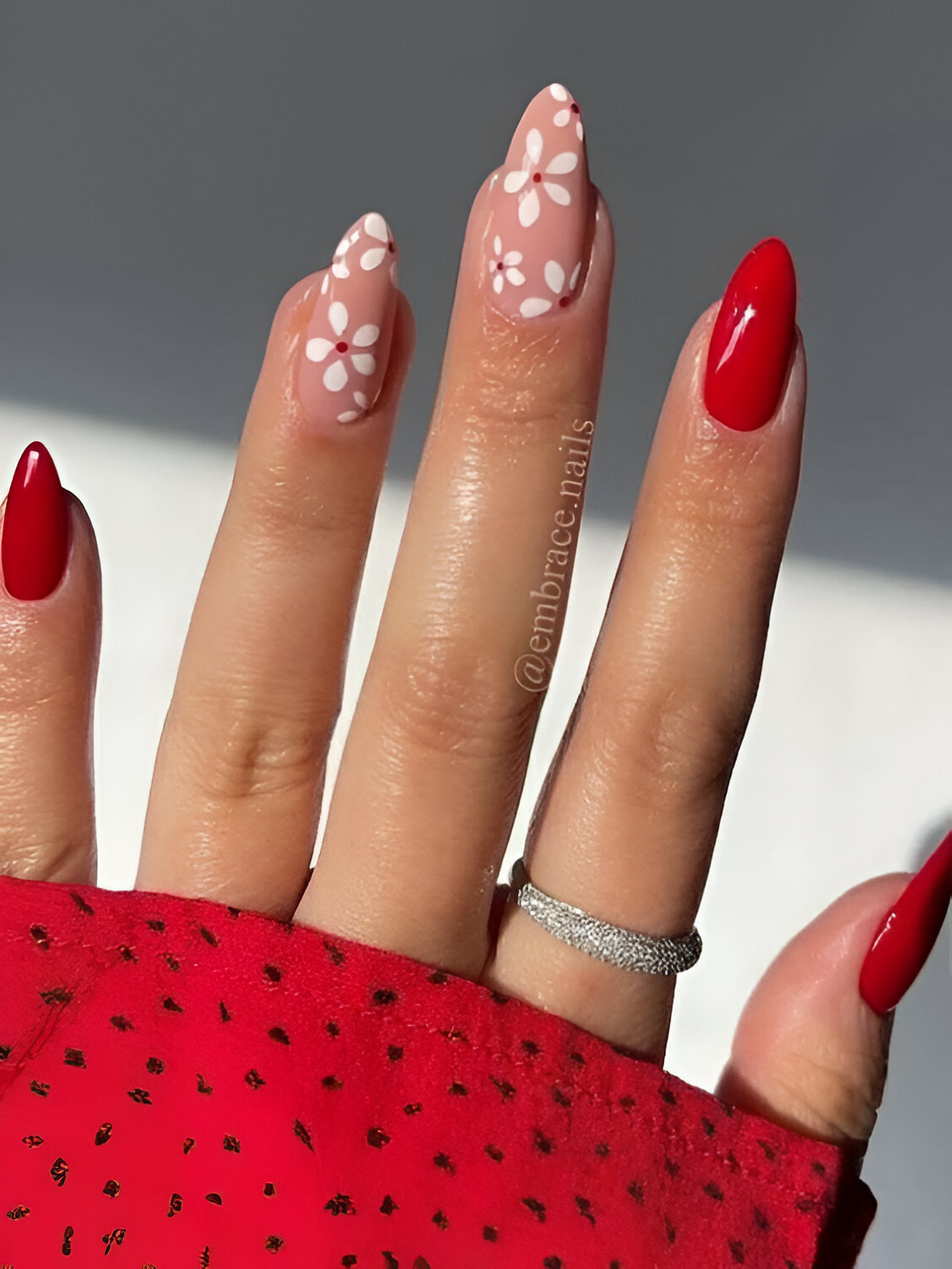 Red And White Nails 8