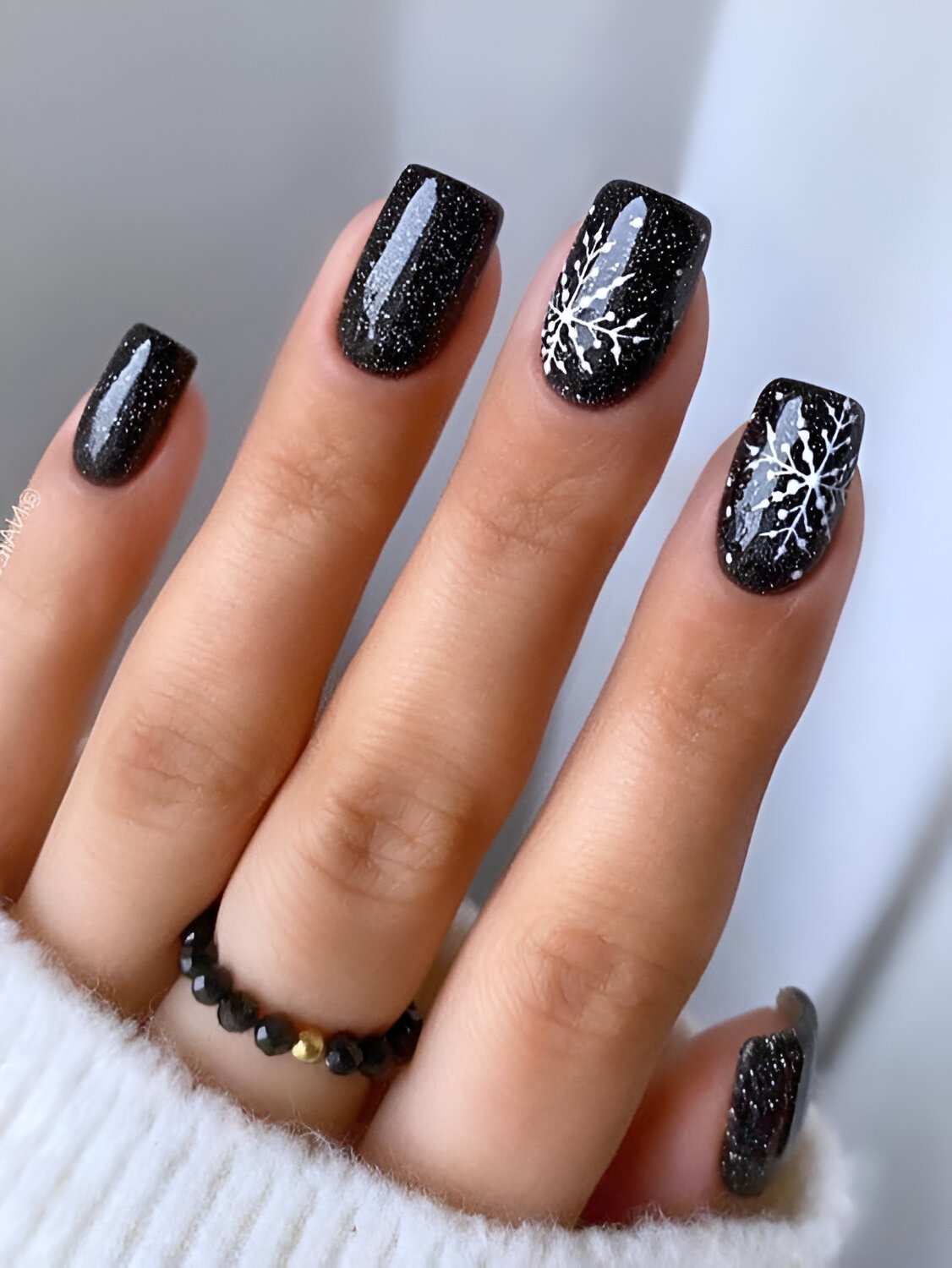 Winter January Nails 10