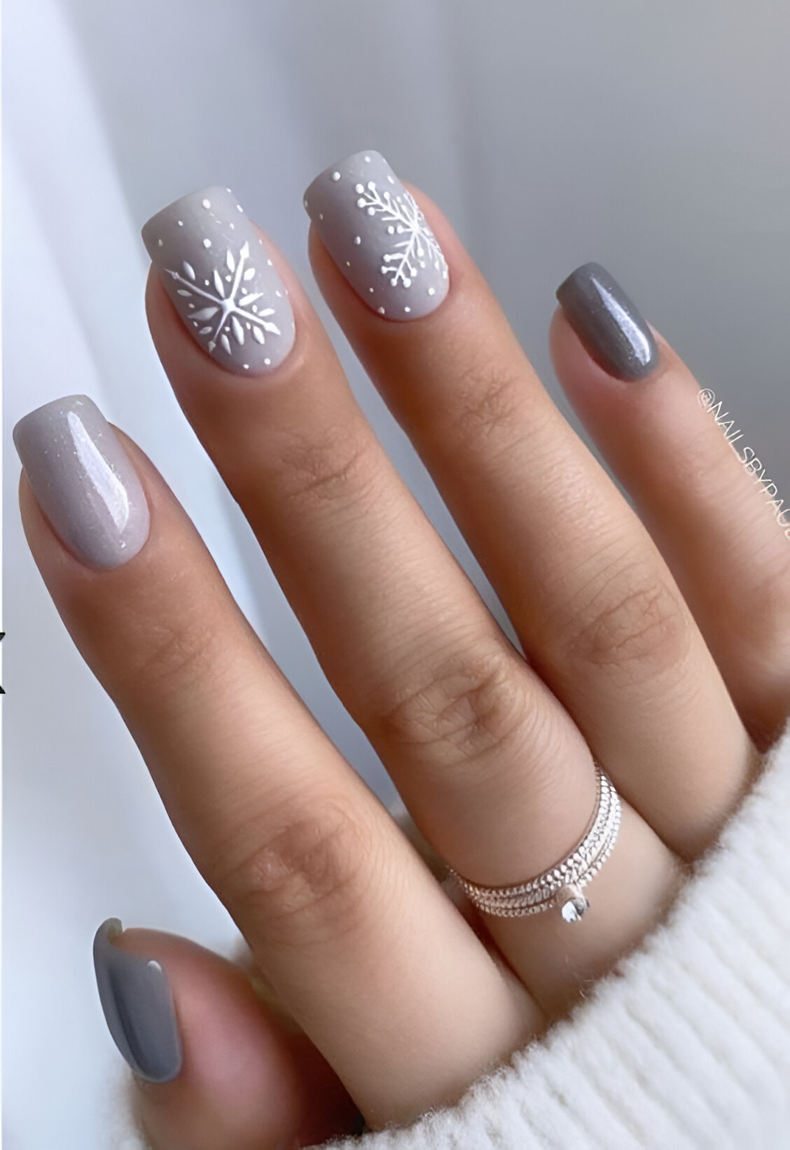Winter January Nails 4