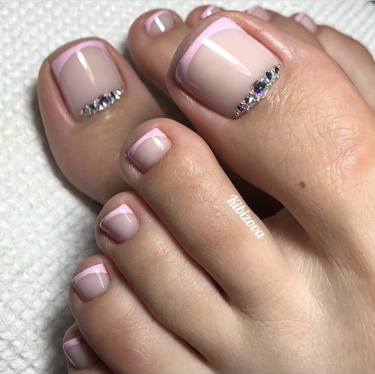 French Tips With A Twist 2