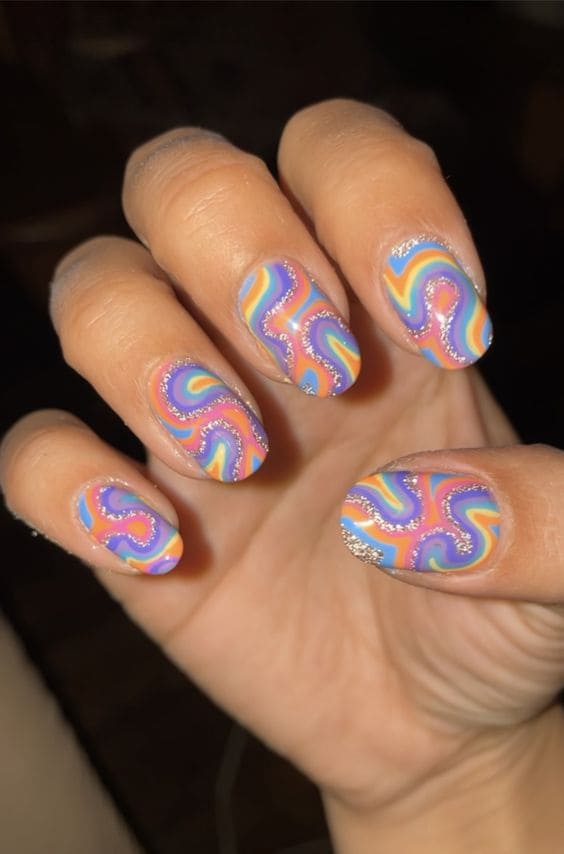 Glittery Swirl Nails 2