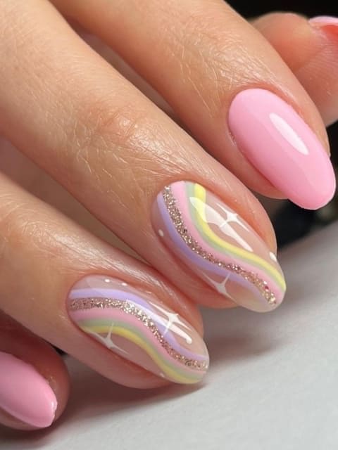 Glittery Swirl Nails 4