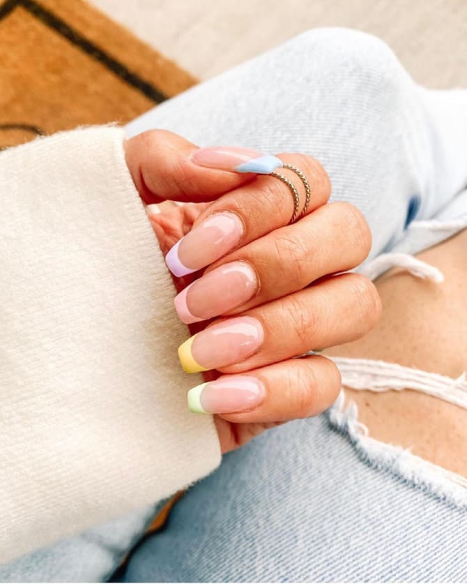 Pastel French Tips 1