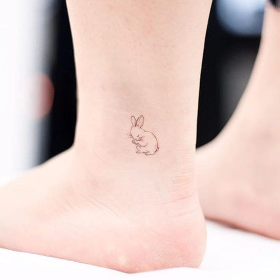 Tiny Minimalist Cute Animal Tattoo Designs 3