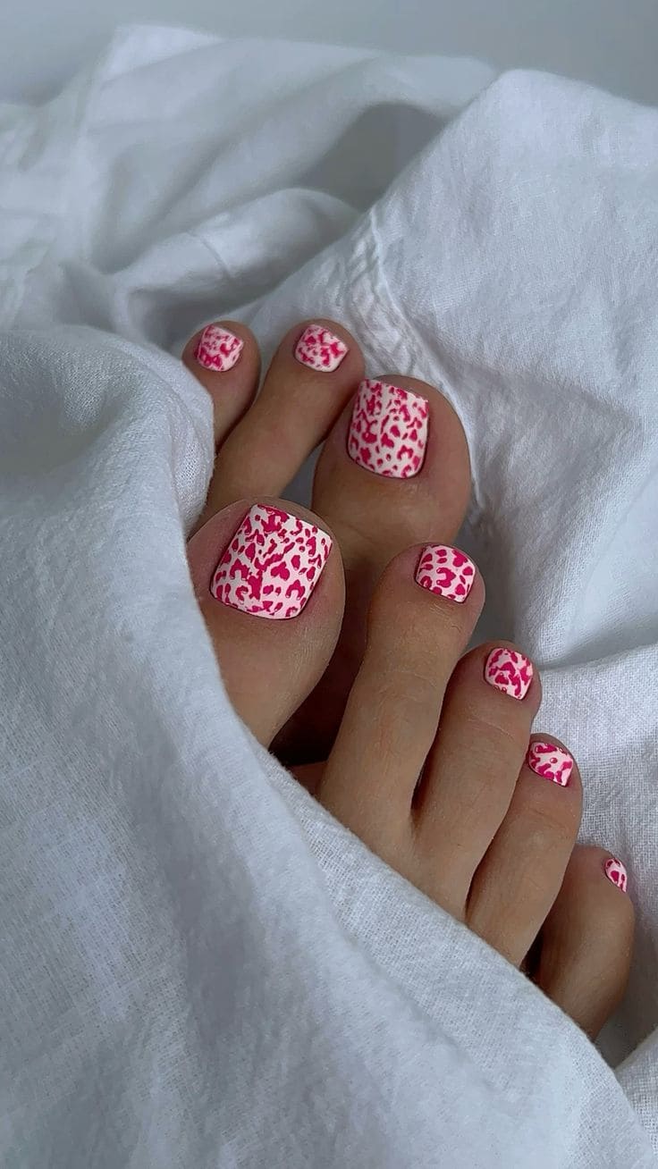 Animal Print Toe Nails 6